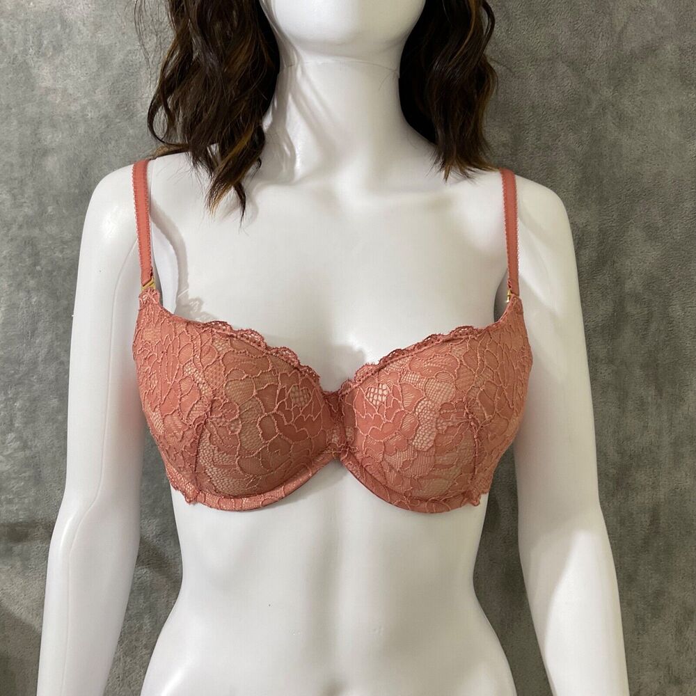 Victoria Secret Size Bra 34D Bra  /Peach Underwired Push-Up Balconette Lace